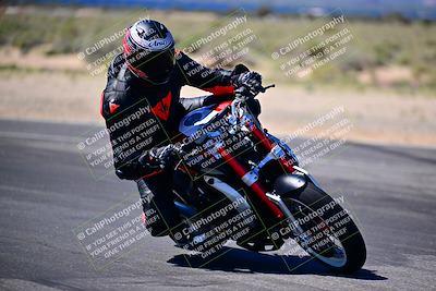 media/Mar-25-2024-Moto Forza (Mon) [[8d4319bd68]]/4-Novice Group/Session 3 (Turn 16 Inside)/